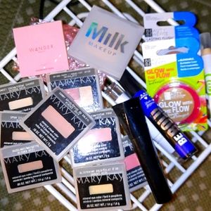 High end make-up lot
